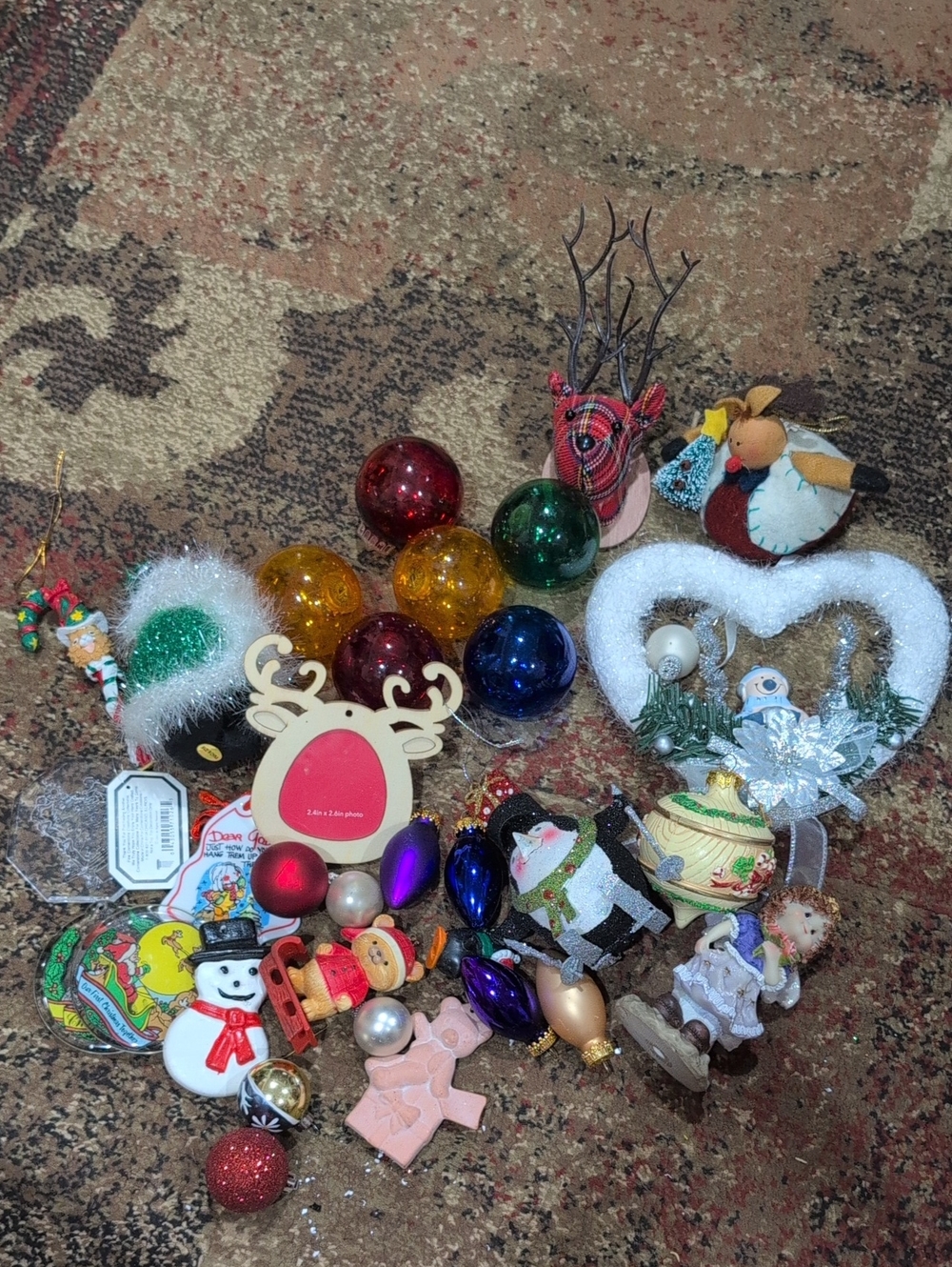 Assorted Holiday Christmas Ornaments - Colorful Mixed Set